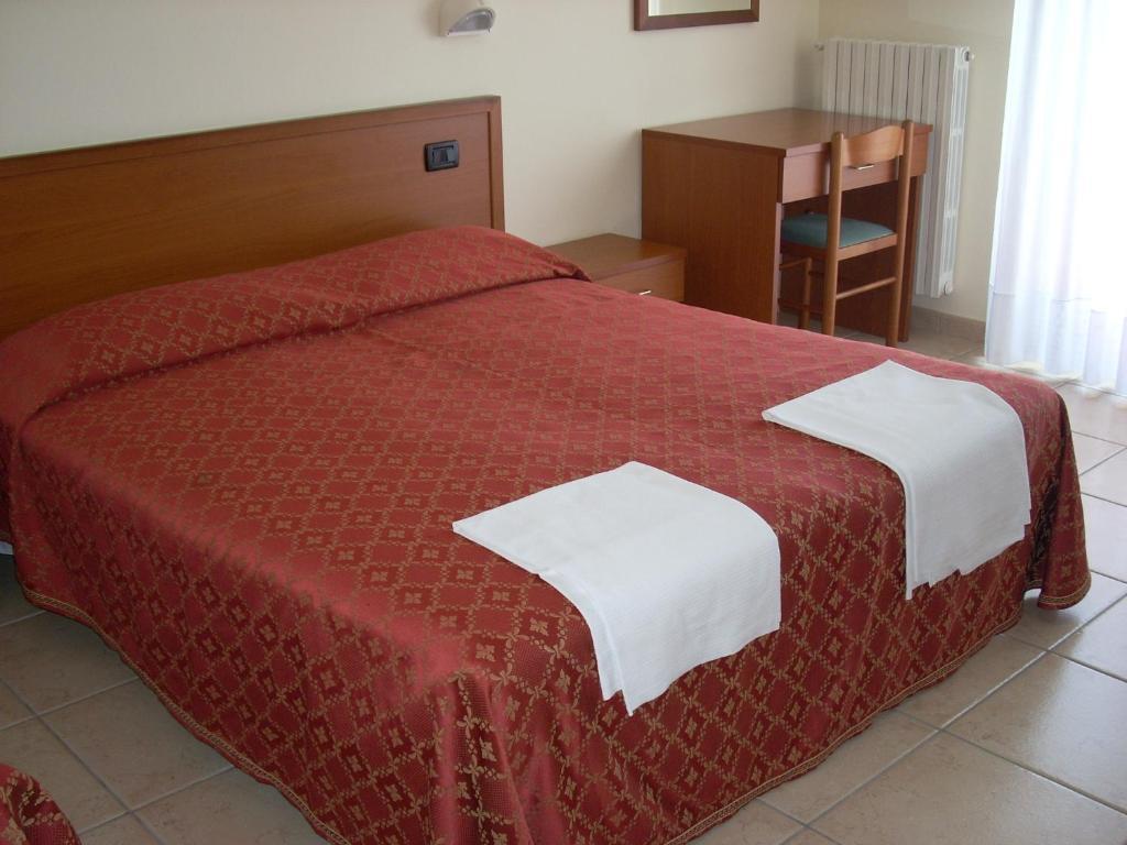 Hotel Margherita San Giovanni Rotondo Pokoj fotografie